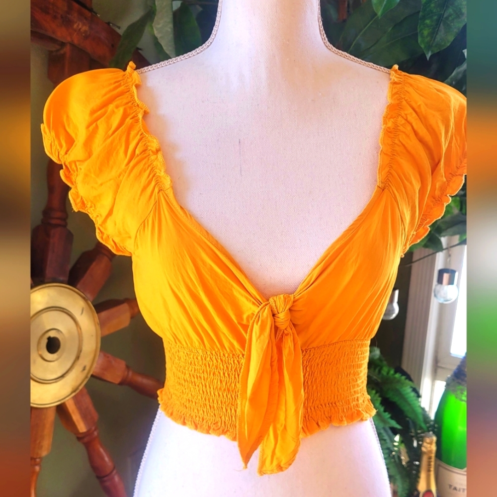 Shein Halter, so cute! Gold, loving worn. No blemishes